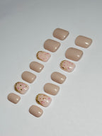 In built dry flower nails