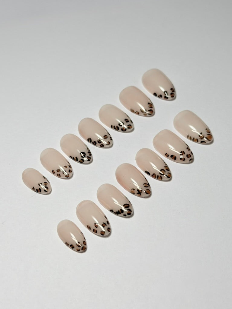Leopard Nails