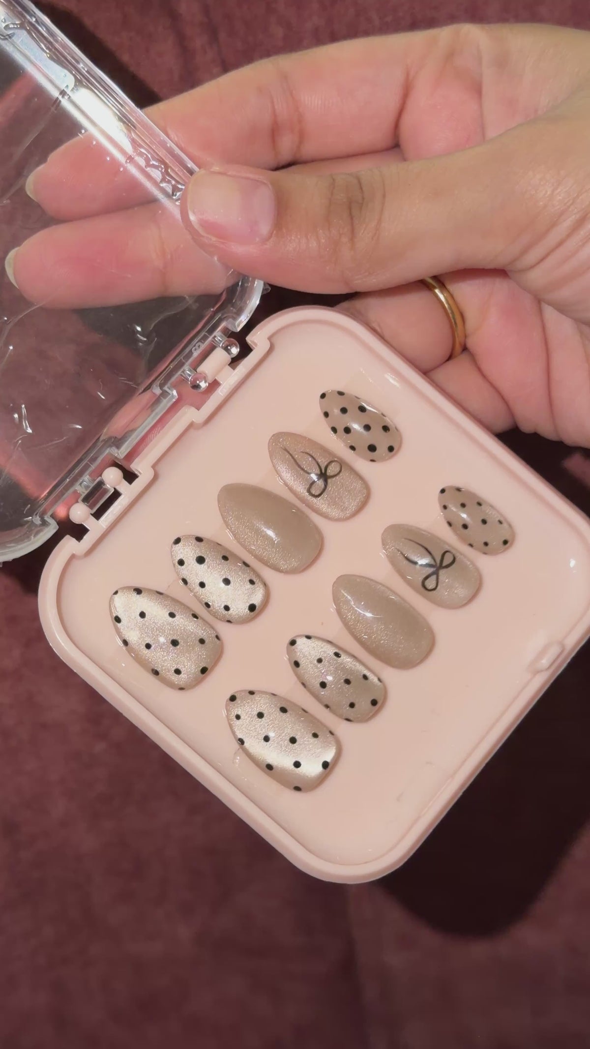 Soft cat eye with polka dots and bow