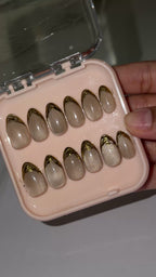Cat eye with 3-D Chrome french
