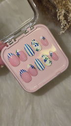 Cute Blueberry nails